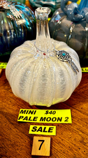 #07 *SALE* Mini Pale Moon 2- 05/08/2024