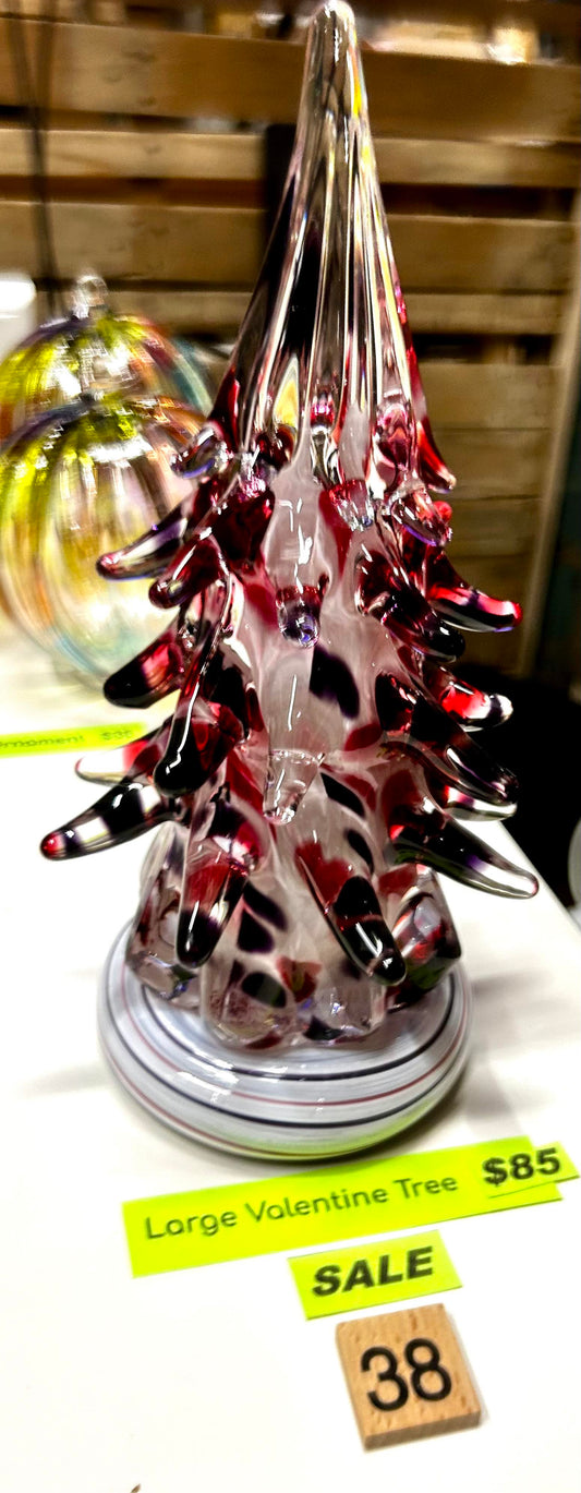#38 Large Valentine Tree - 4/9/2025