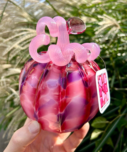 Wild Valentine with Leaf and Signed Collector's Tag Glass Pumpkin Gift and Centerpiece